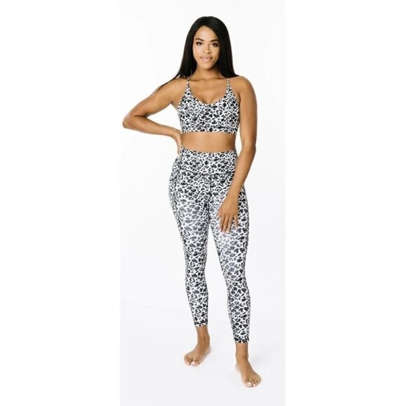 ZYIA | Snow Leopard Brilliant 7/8 Leggings - Picture 2 of 11